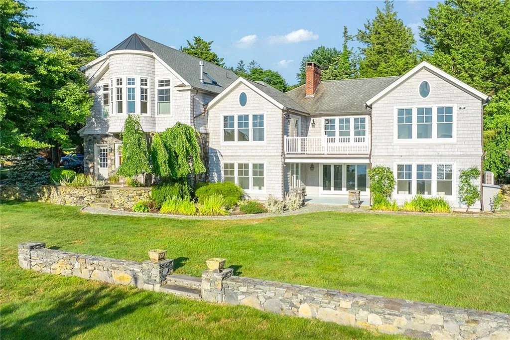 205 Seaside Dr
