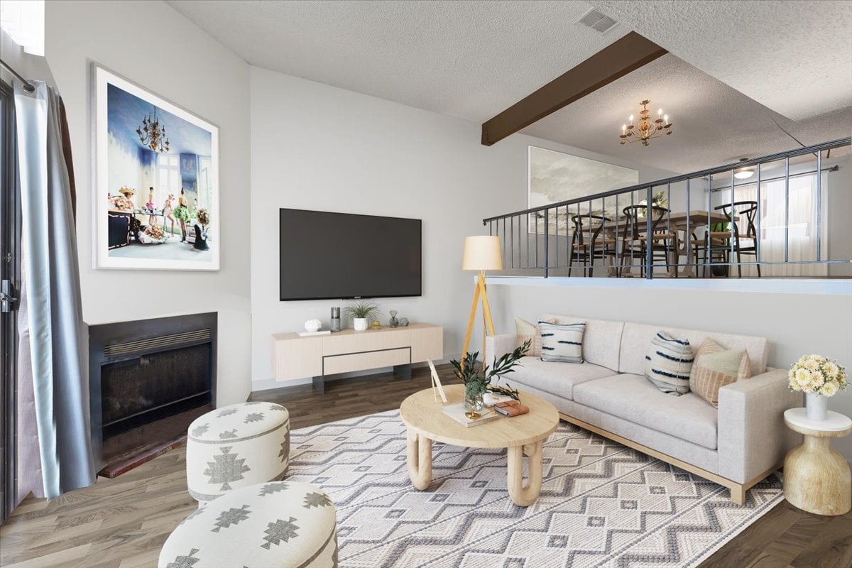 21201 Lassen St Unit 4