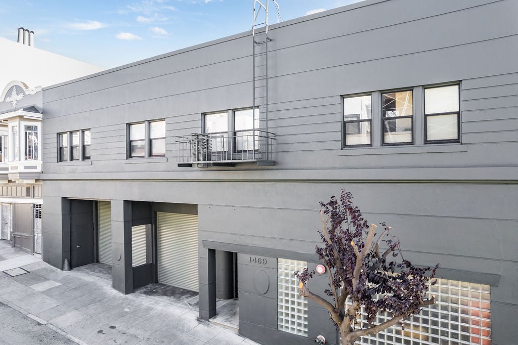 1469 Pacific Ave | 16,493 Light Manufacturing Warehouse