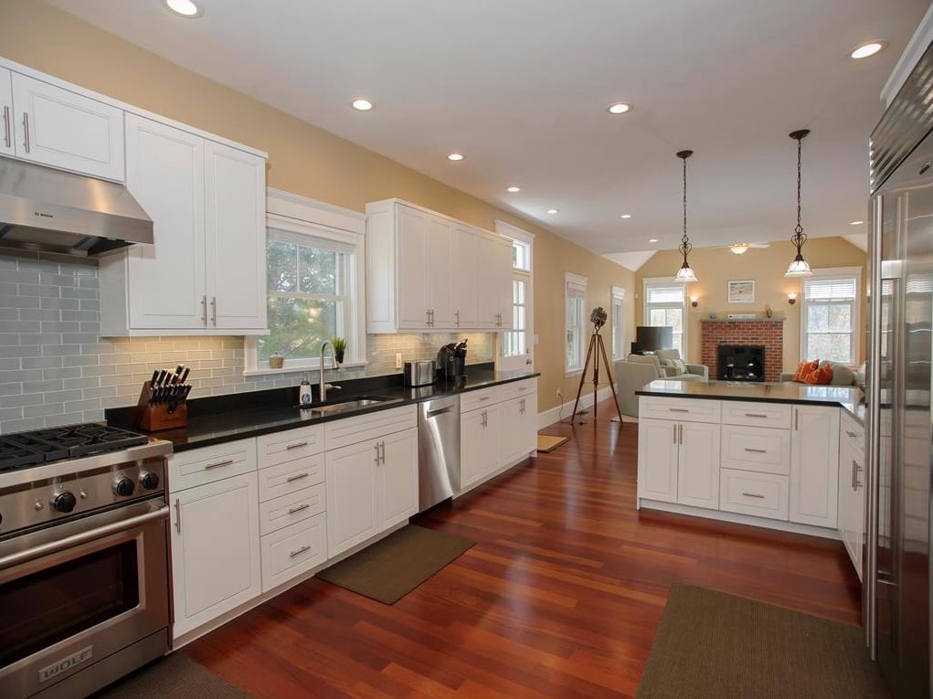 225 Great Plains Rd