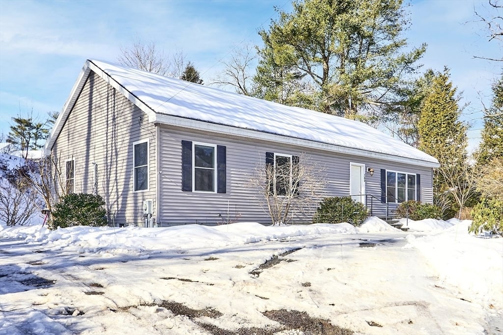 780 Main St