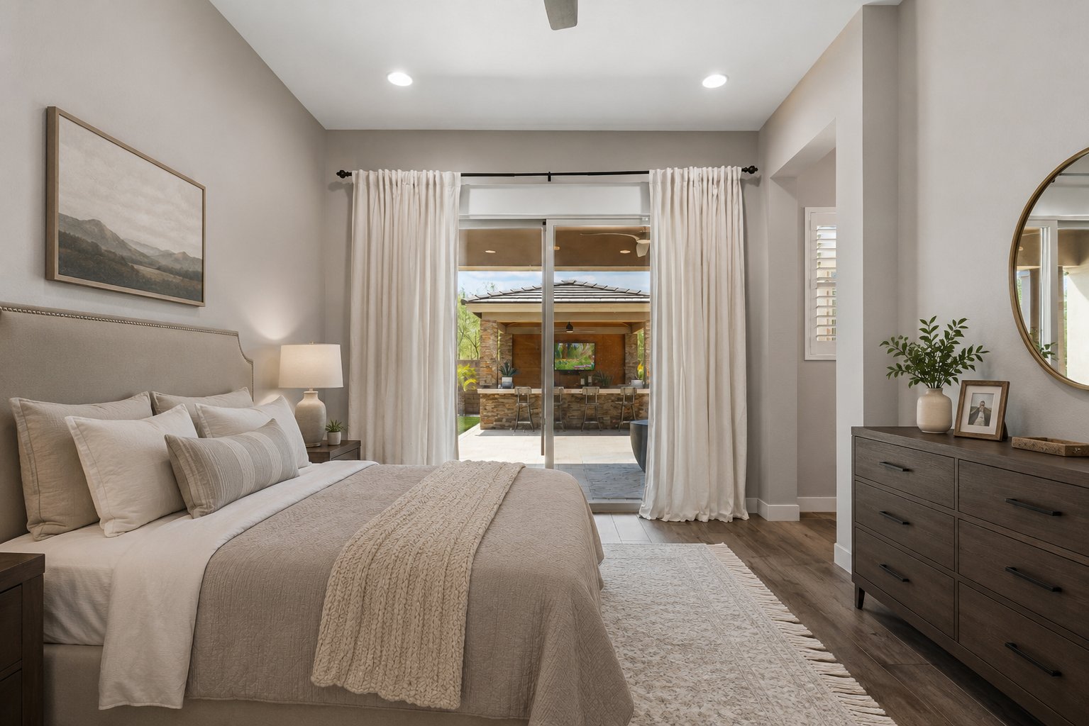 2905 E LOS GATOS DR, Phoenix, AZ 85050