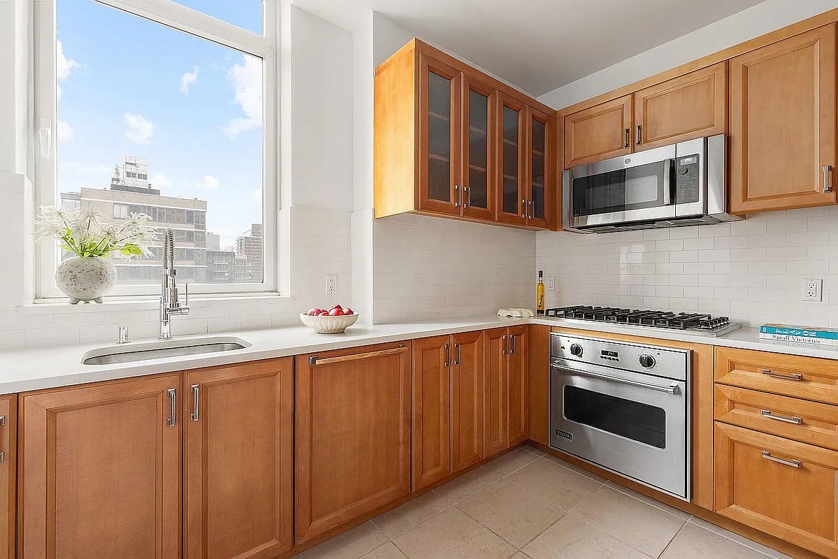 205 E 85th St APT 19B