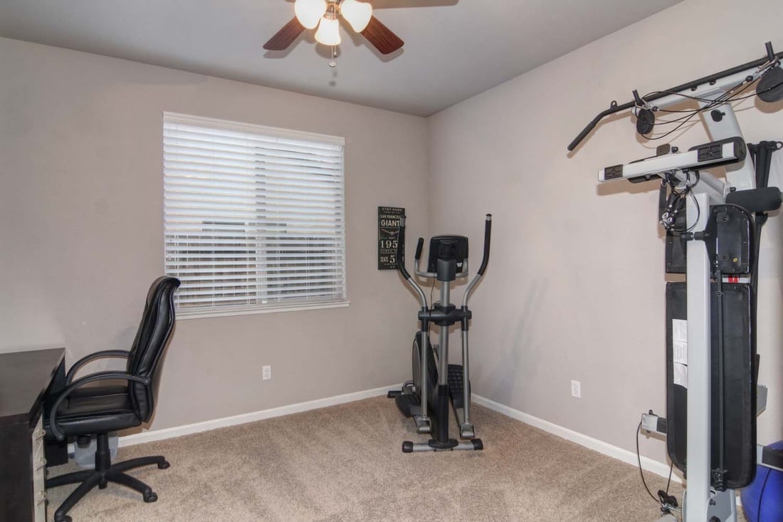 Gorgeous Lincoln 5 Bedroom Home for Sale!