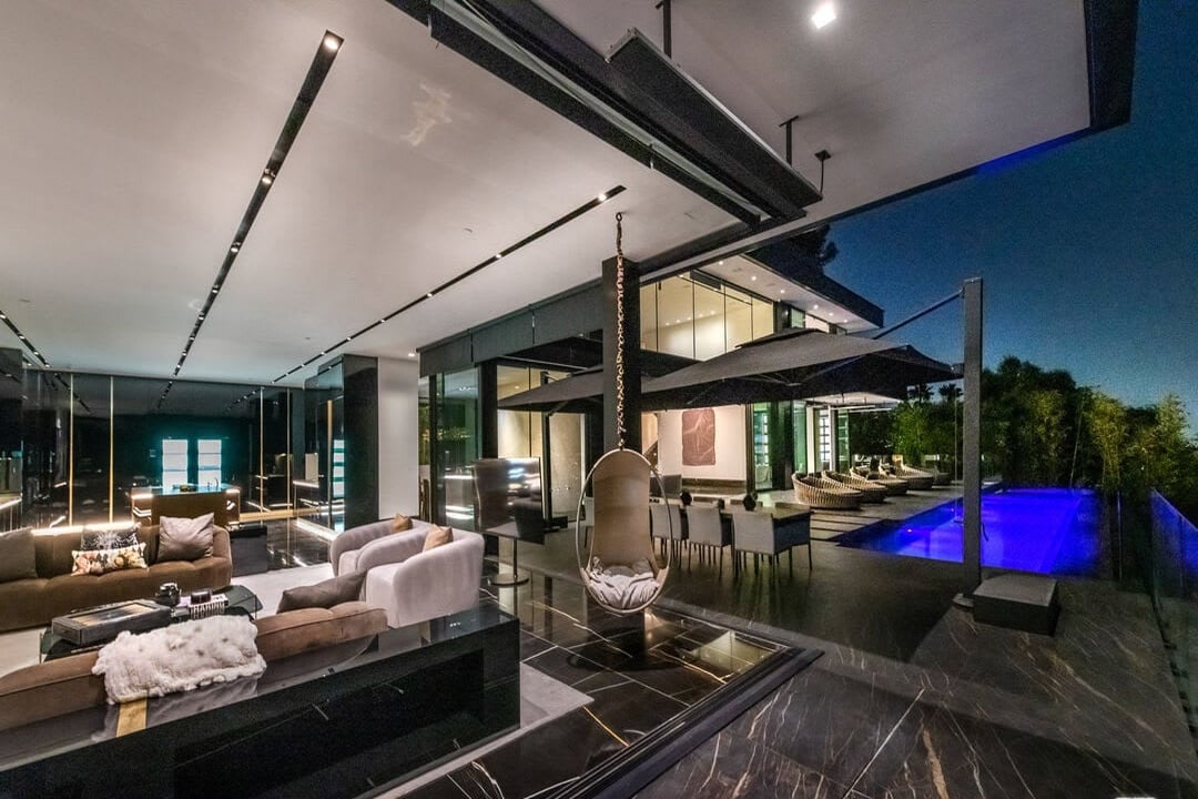 Lodge Velvet