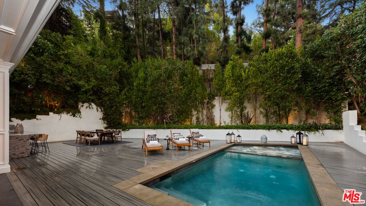 Luminor Heights, Laurel Canyon Blvd, 90046