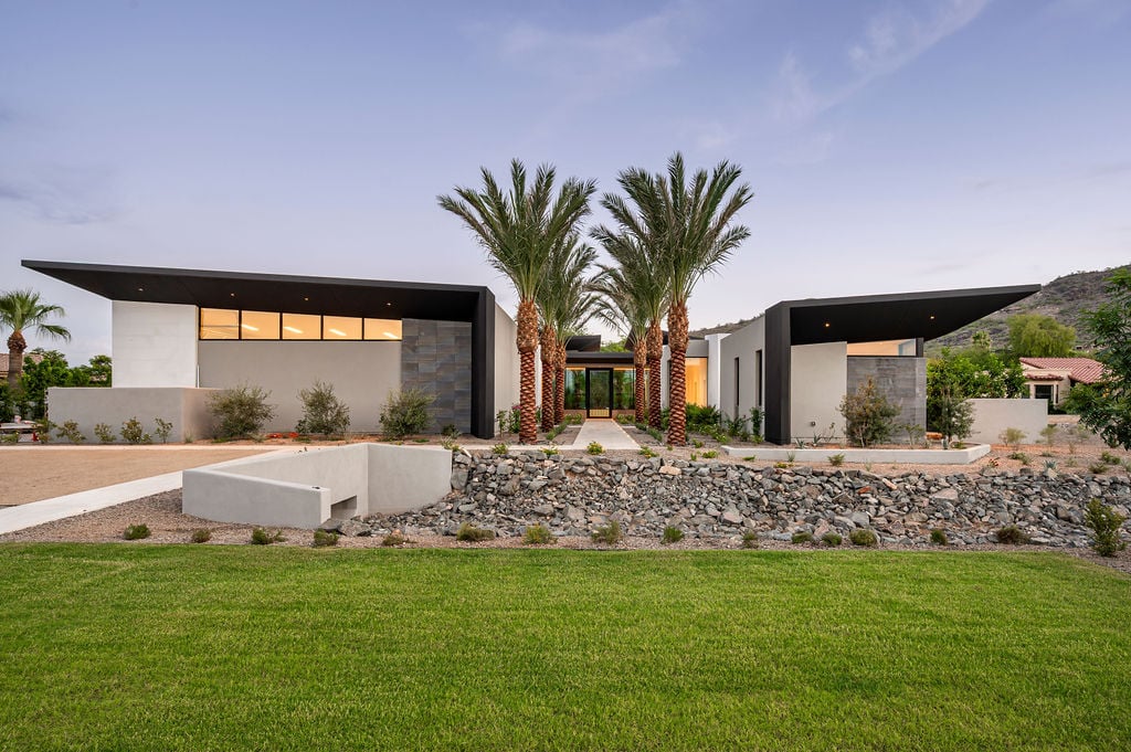 New construction luxury modern home in Paradise Valley, Arizona