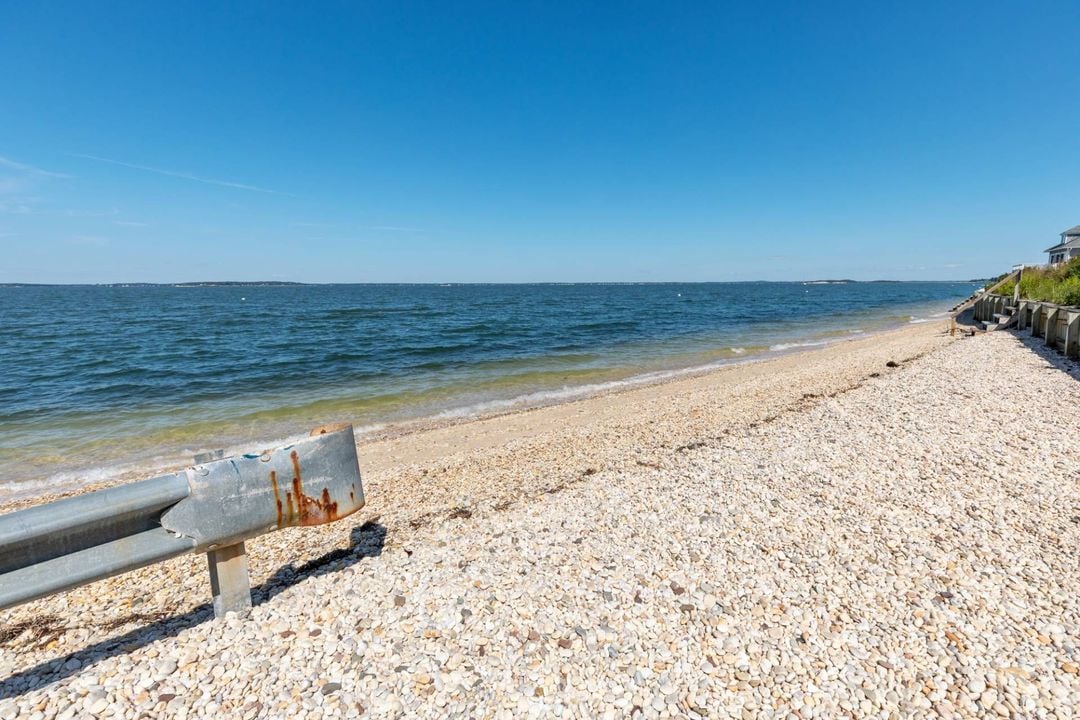 12 Peconic Bay Ave