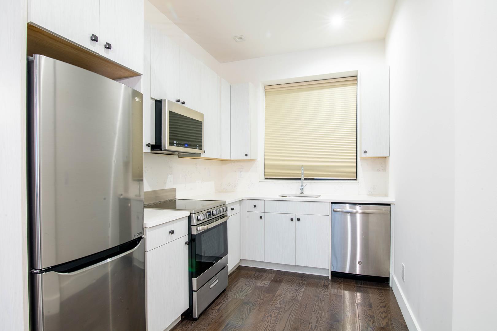 152 Thompson Street, Apt 1-A