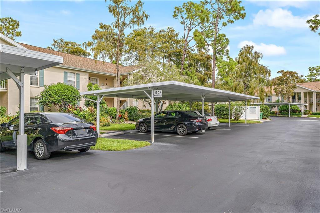 1702 Kings Lake BLVD Unit: 8-204