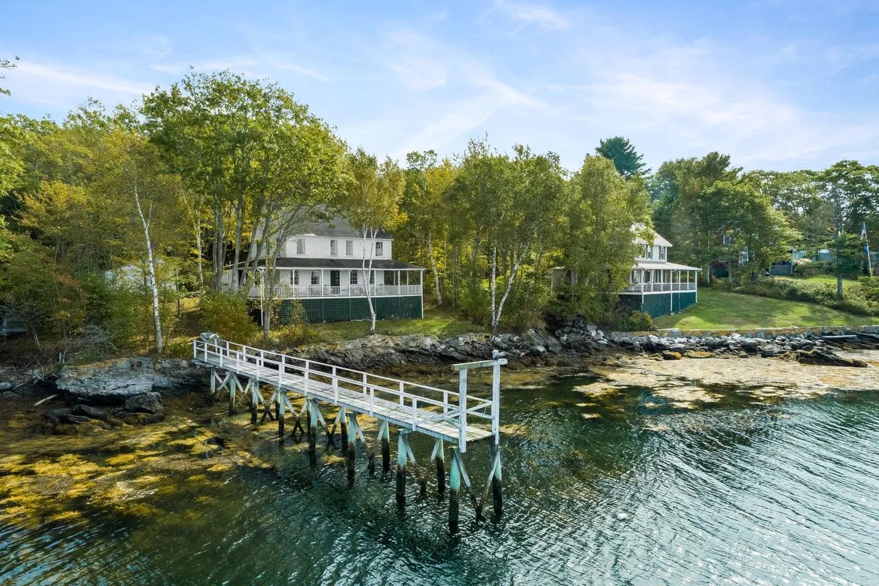 New Waterfront Listing! 487 Ocean Point Road, Boothbay, Maine – $995,000