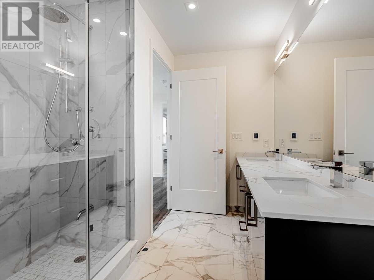 840 St. Clair Ave W, #801