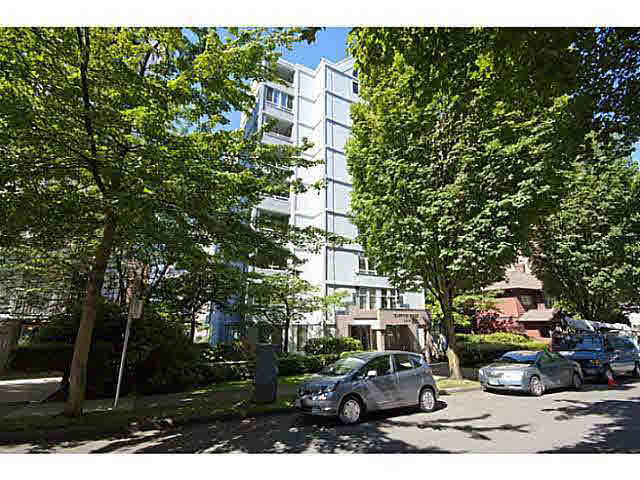 302-1436 Harwood St