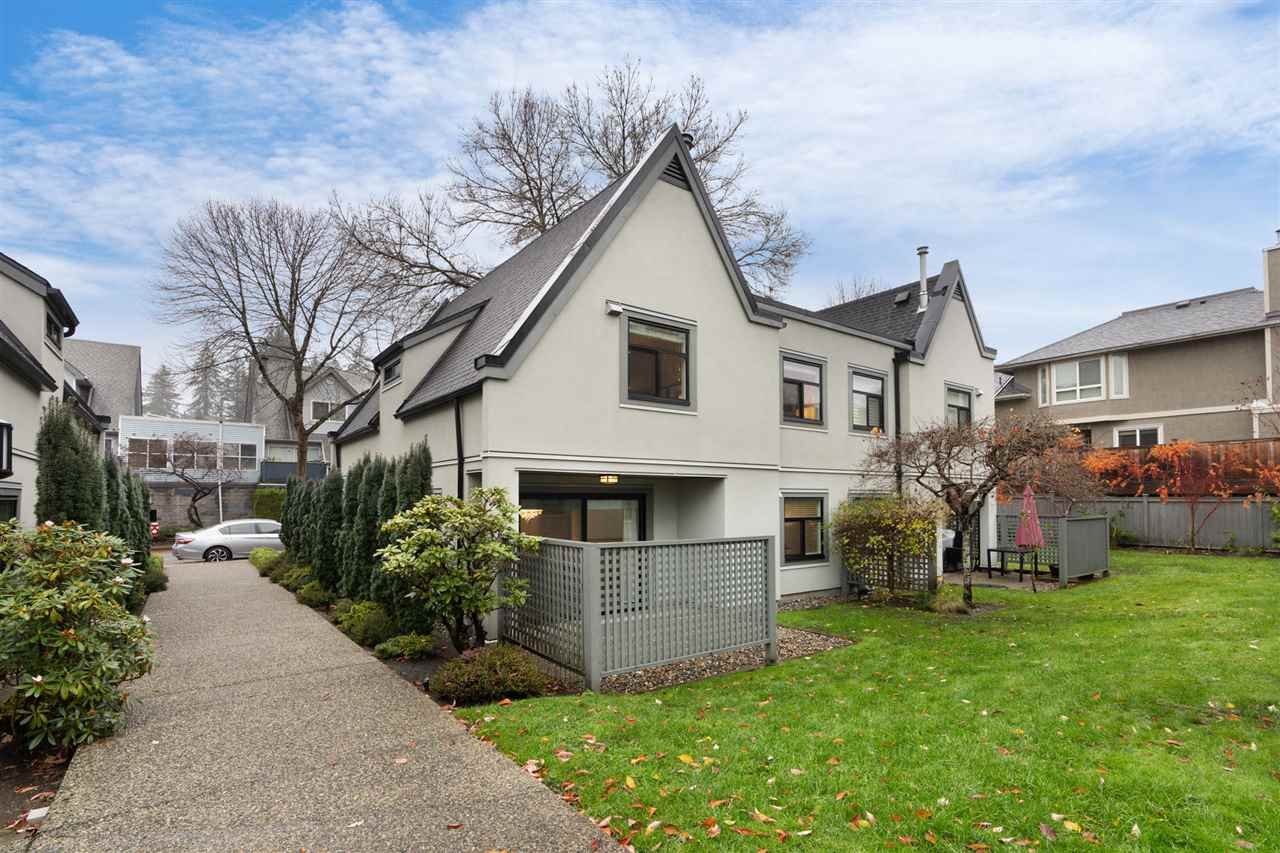 38-889 Tobruck Avenue, North Vancouver