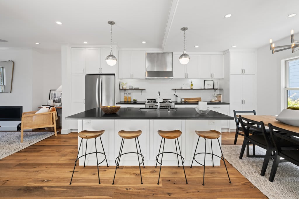 228 Ellsworth