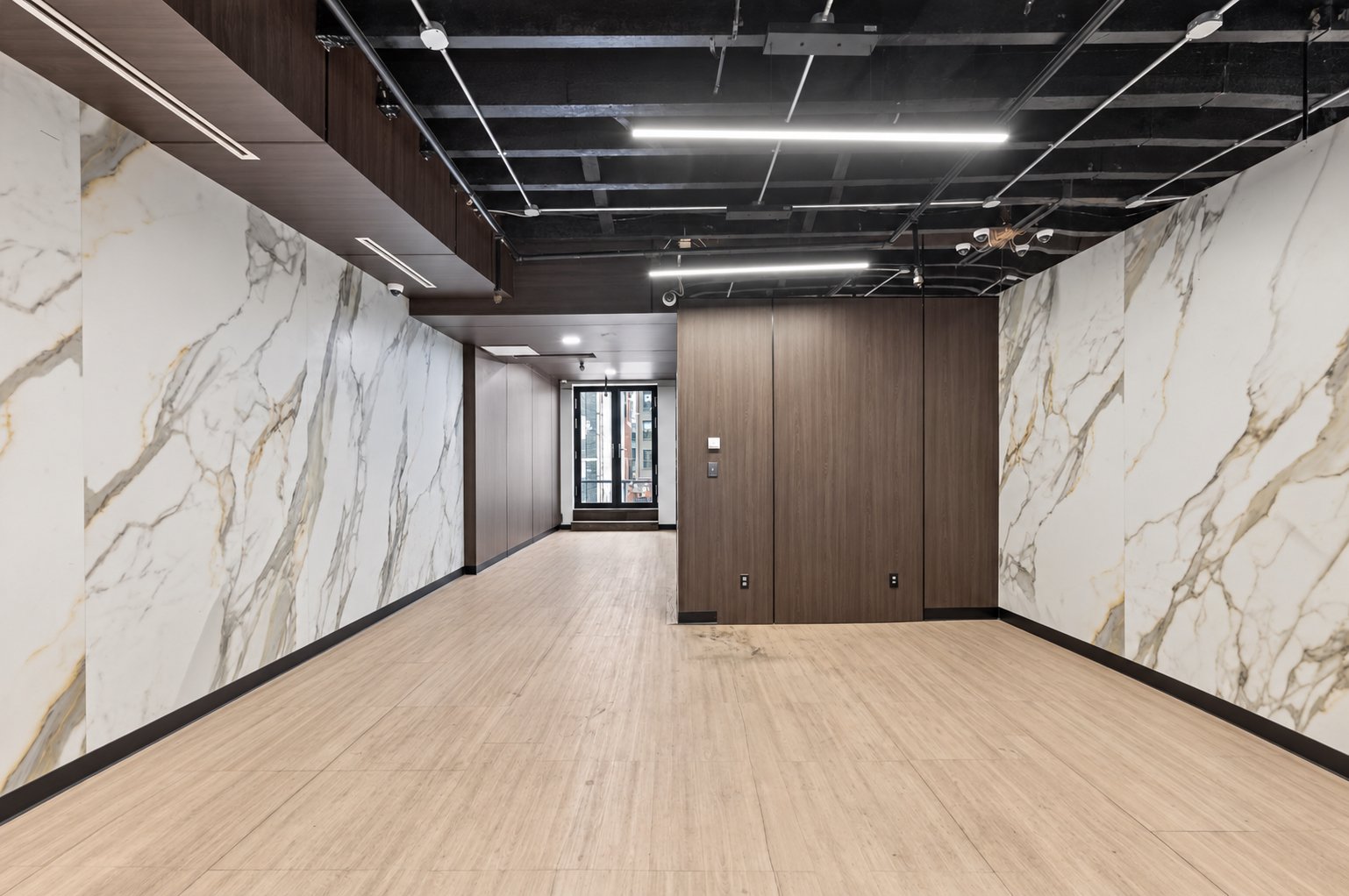 55 W 38th St, New York, NY 10018