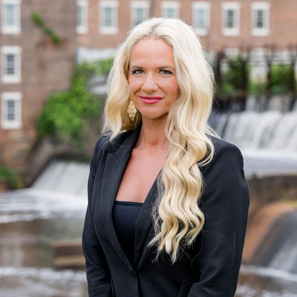Chrystal Paul Prattville, AL Real Estate Agent Headshot