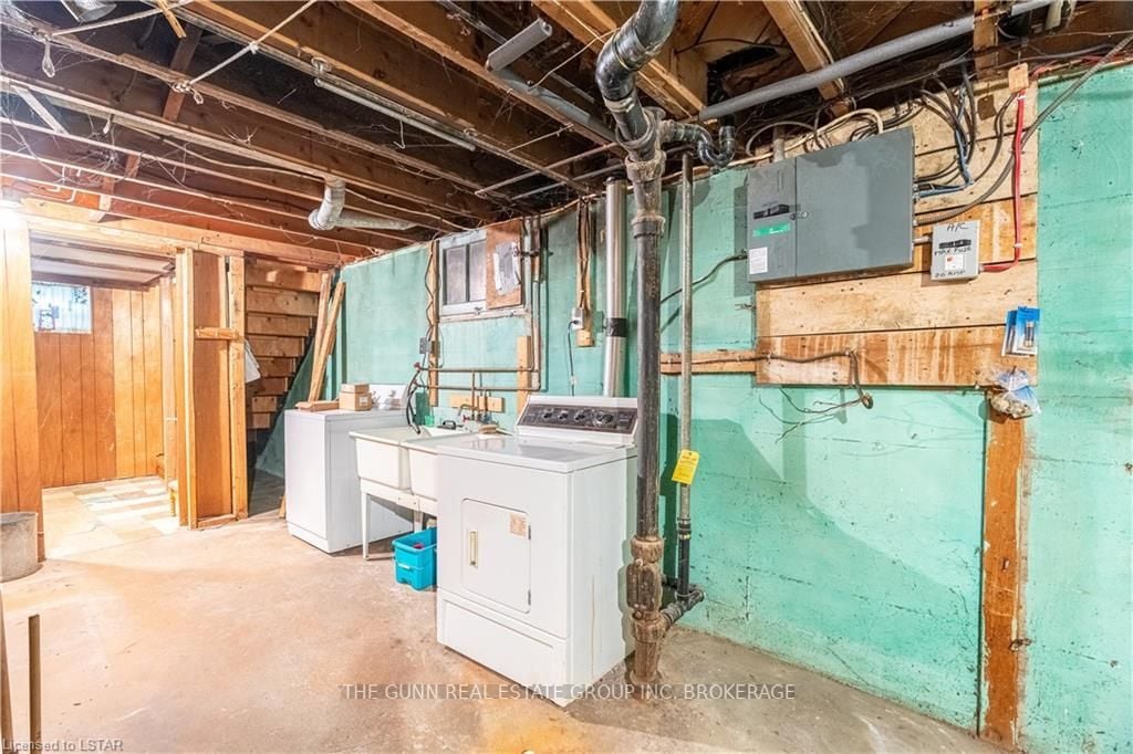 234 Merlin Cres