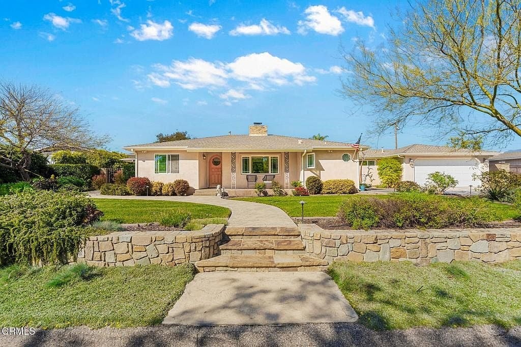 1070 Granito Dr, Ojai, CA 93023