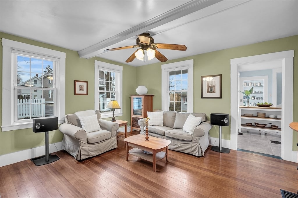 36 Pleasant St