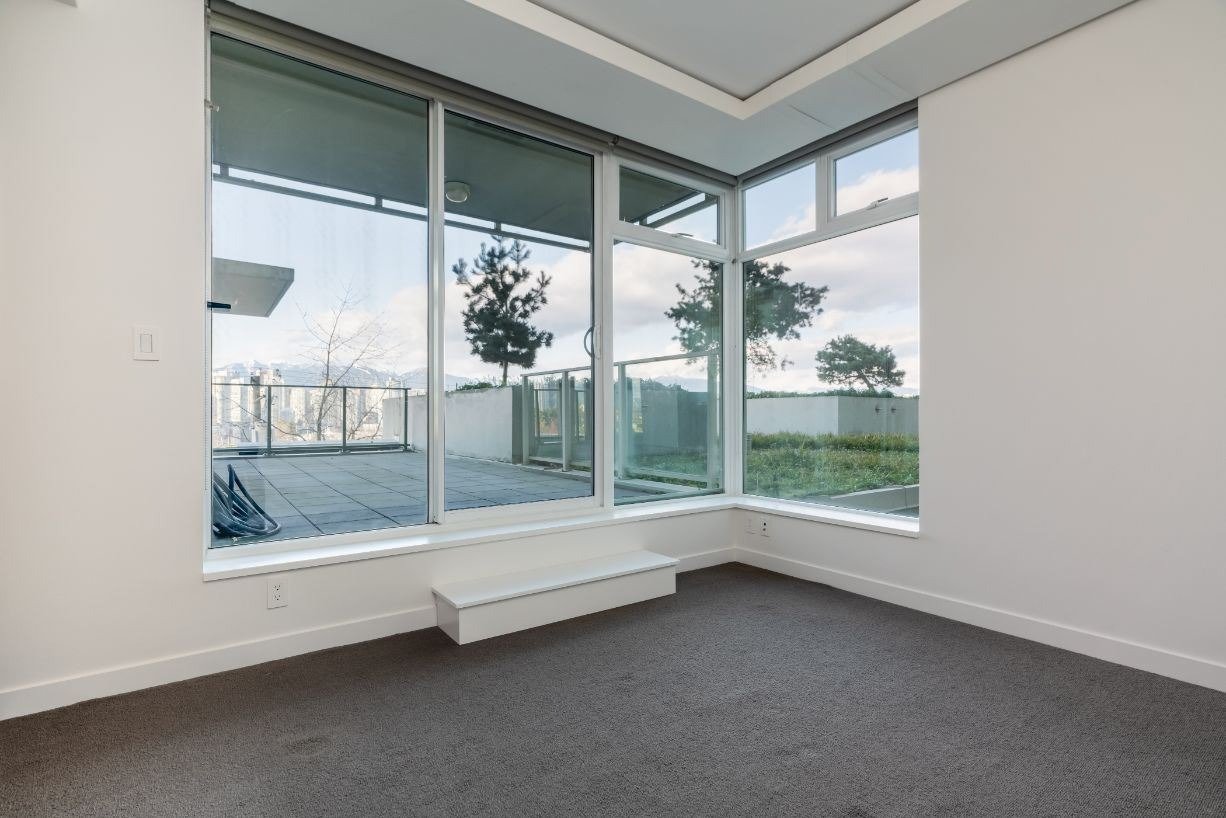728 W 8th Ave, #502