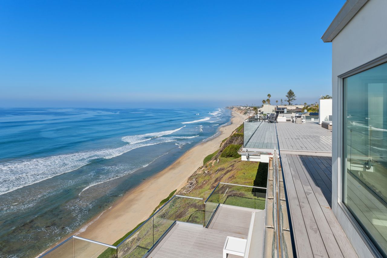 Encinitas Oceanfront Retreat