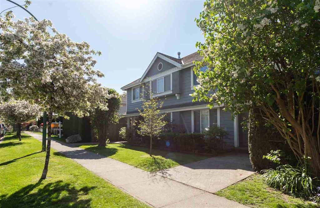 786 W 69th Ave