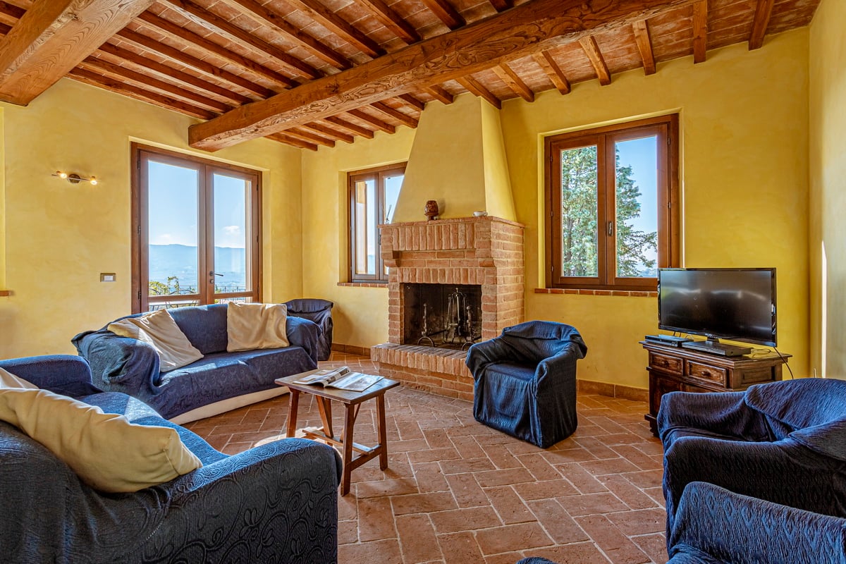 Beautiful Ranch with 2 Pools 