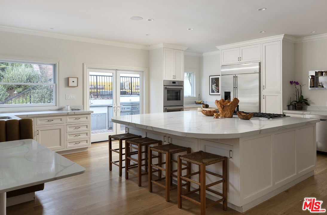 Nova Pavilion, El Cerrito Pl, 90068