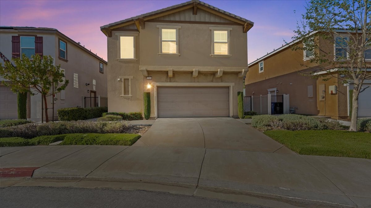 17114 Gray Pine Pl, San Bernardino, CA 92407