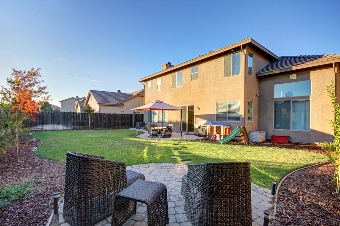 Gorgeous Lincoln 5 Bedroom Home for Sale!