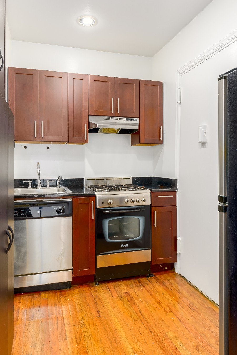345 East 12th Street Unit: 28