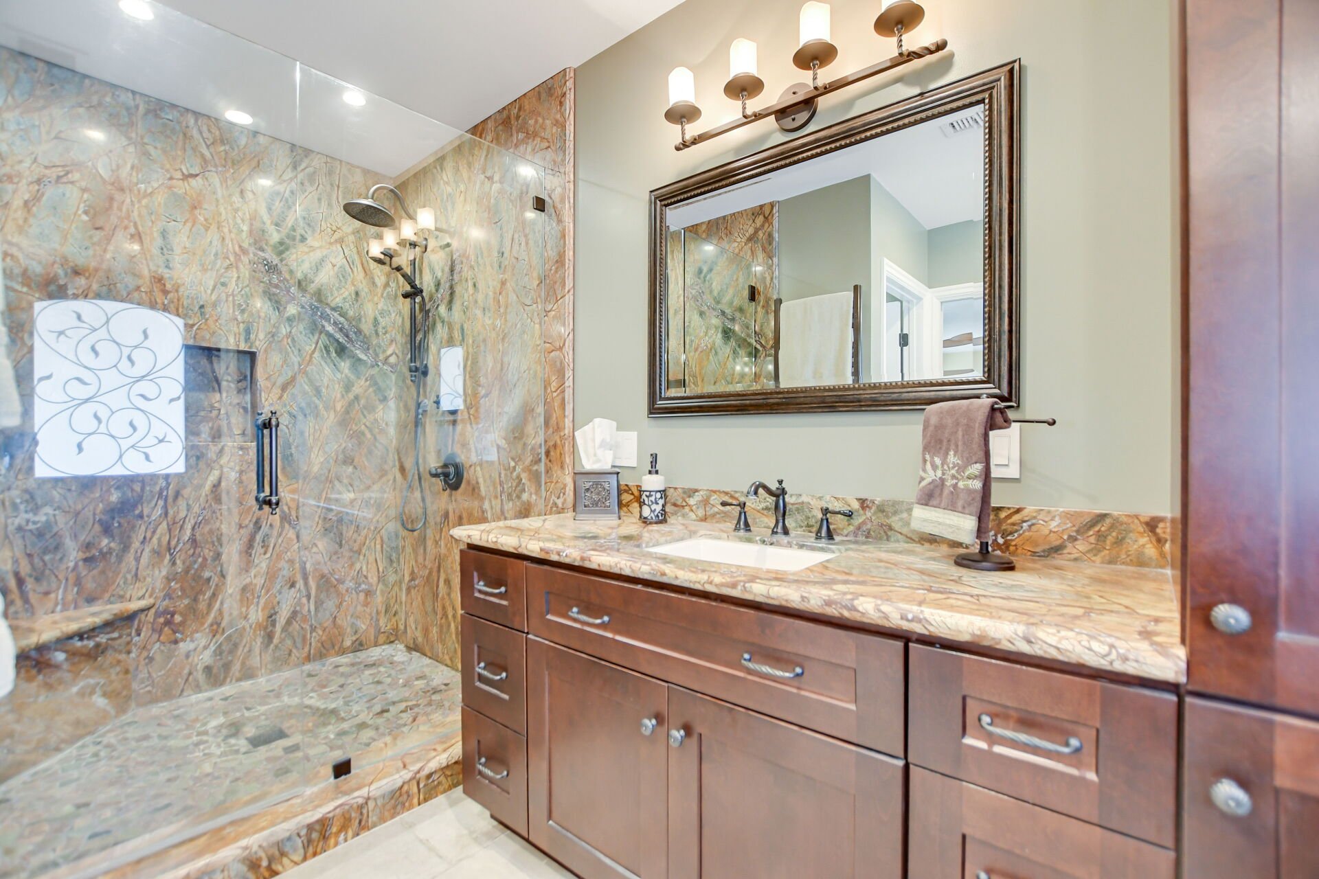 1720 E Walnut Creek Parkway