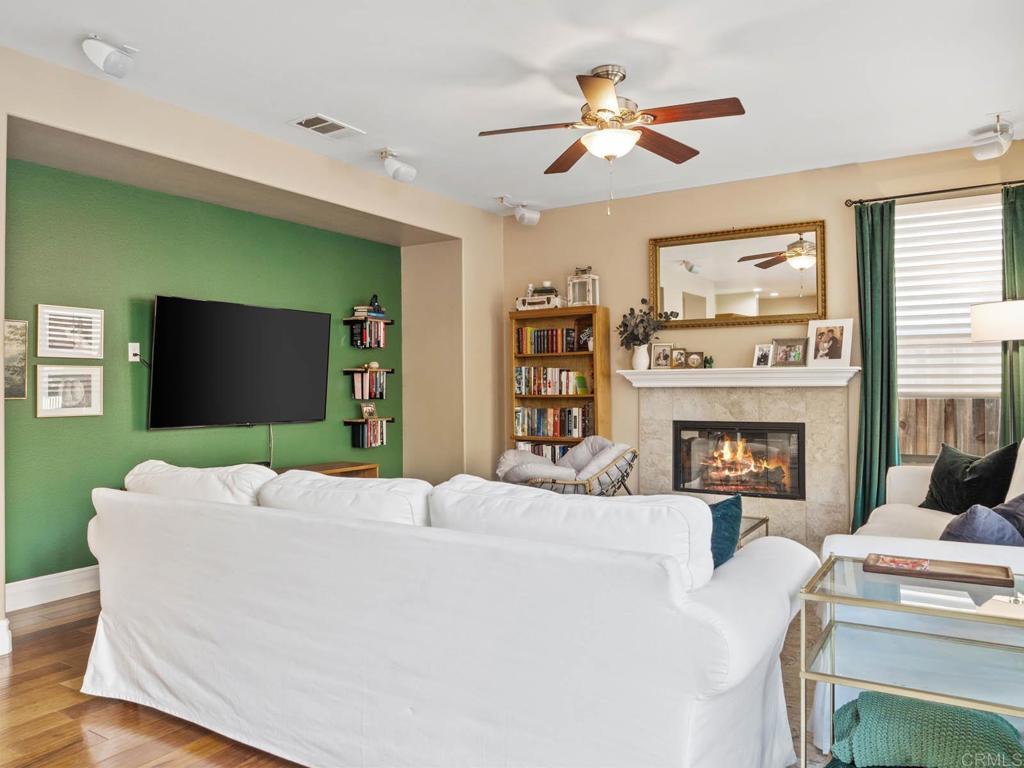 1176 Parkview Dr