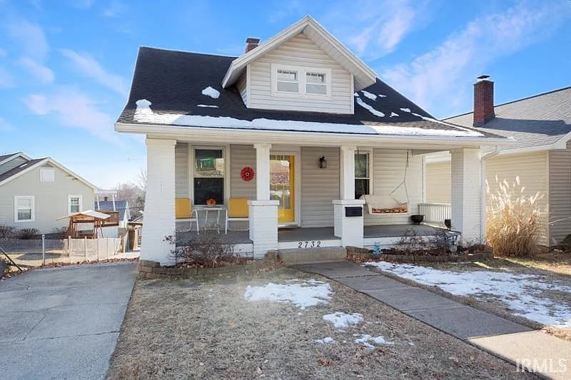 2732 Marion Ave