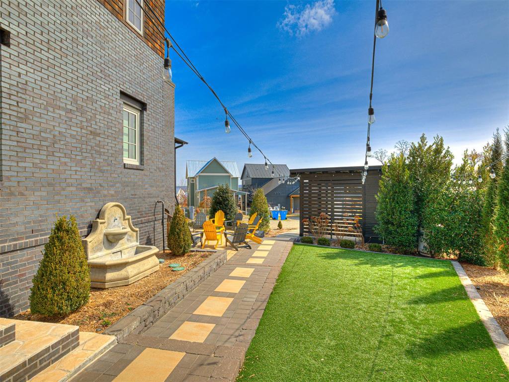 The Agency Oklahoma Listing of the Week: The Pella House at Carlton Landing - Wyatt Poindexter - The Agency Oklahoma