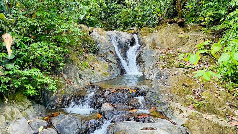 Riverside Jungle House with Waterfall Views in Ojochal, Costa Rica