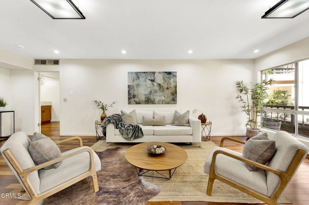 1127 E Del Mar Blvd, #116