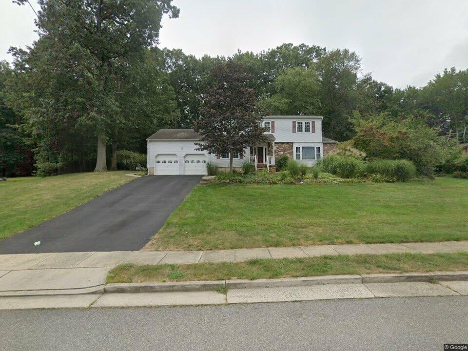 18 Garvey Dr