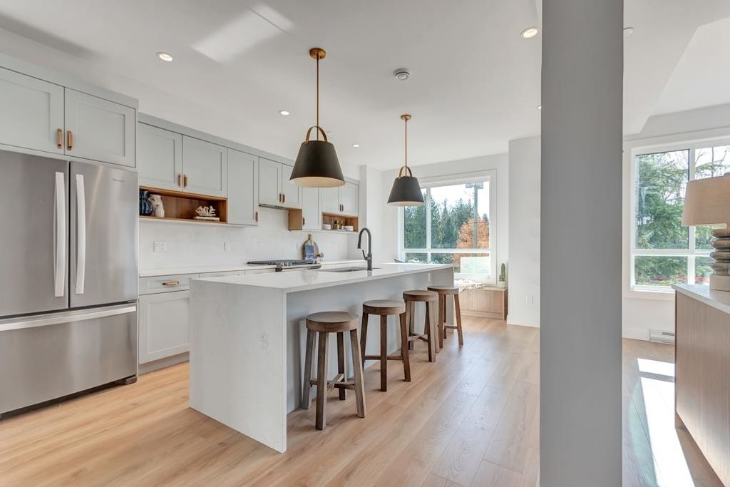5476 Brydon Crescent, #4