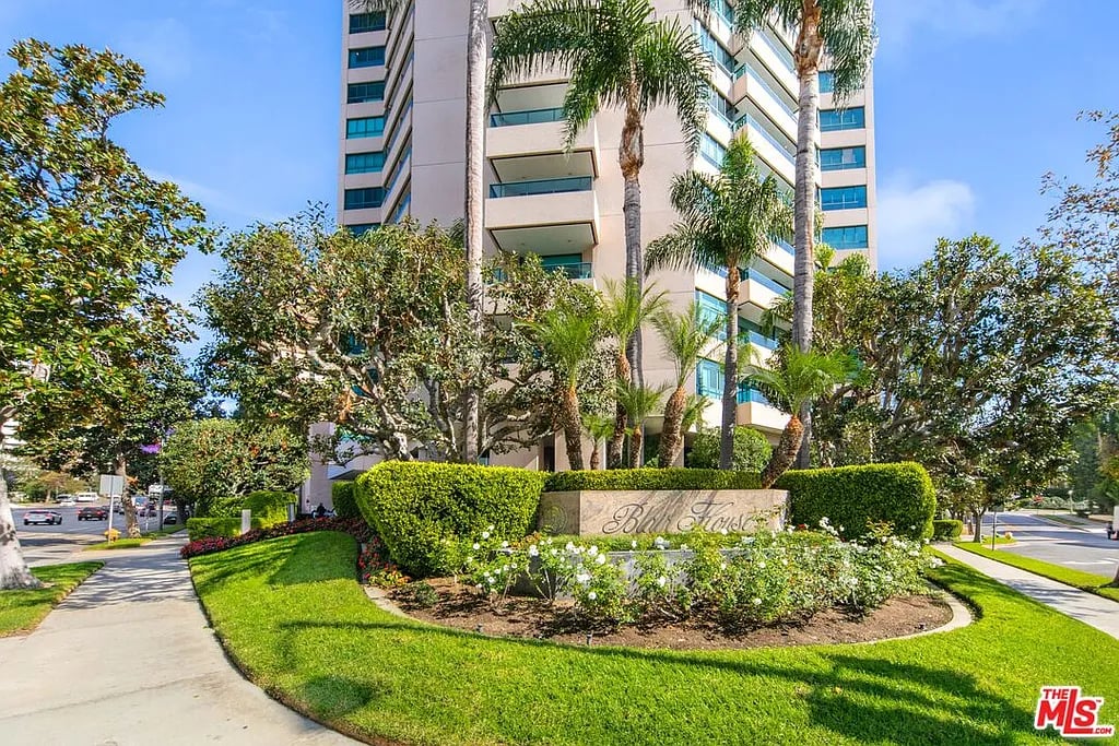 10490 Wilshire Blvd #2202