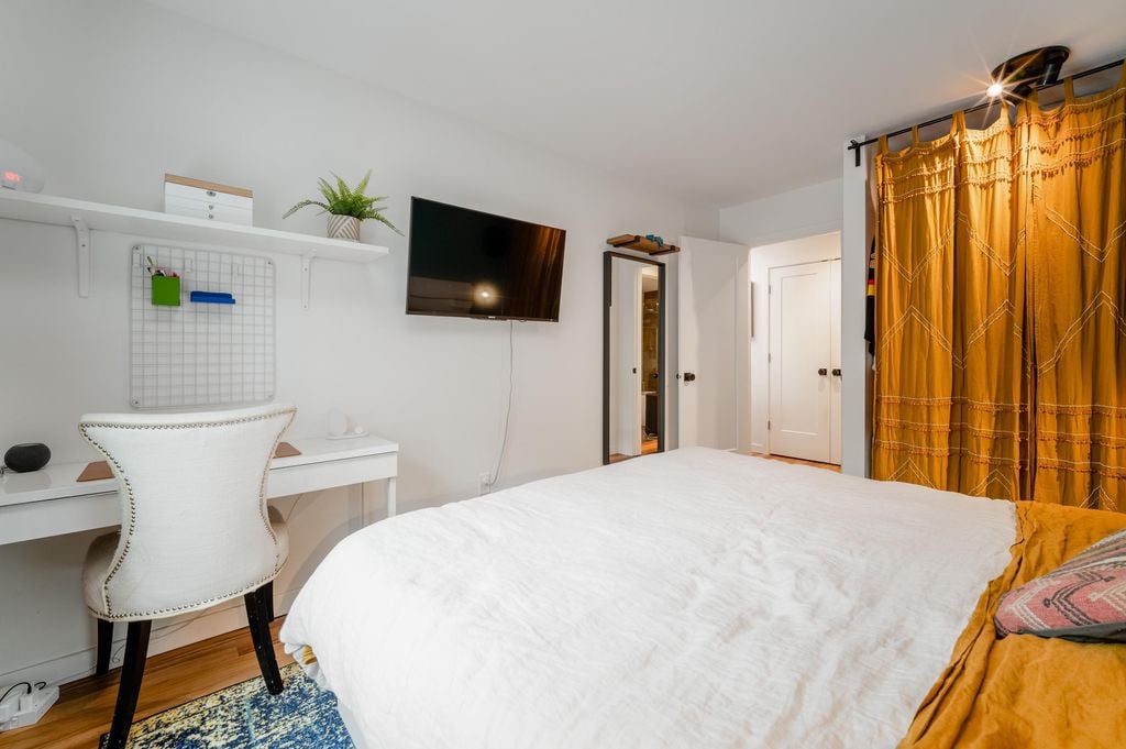 570 E 8th Ave, #201