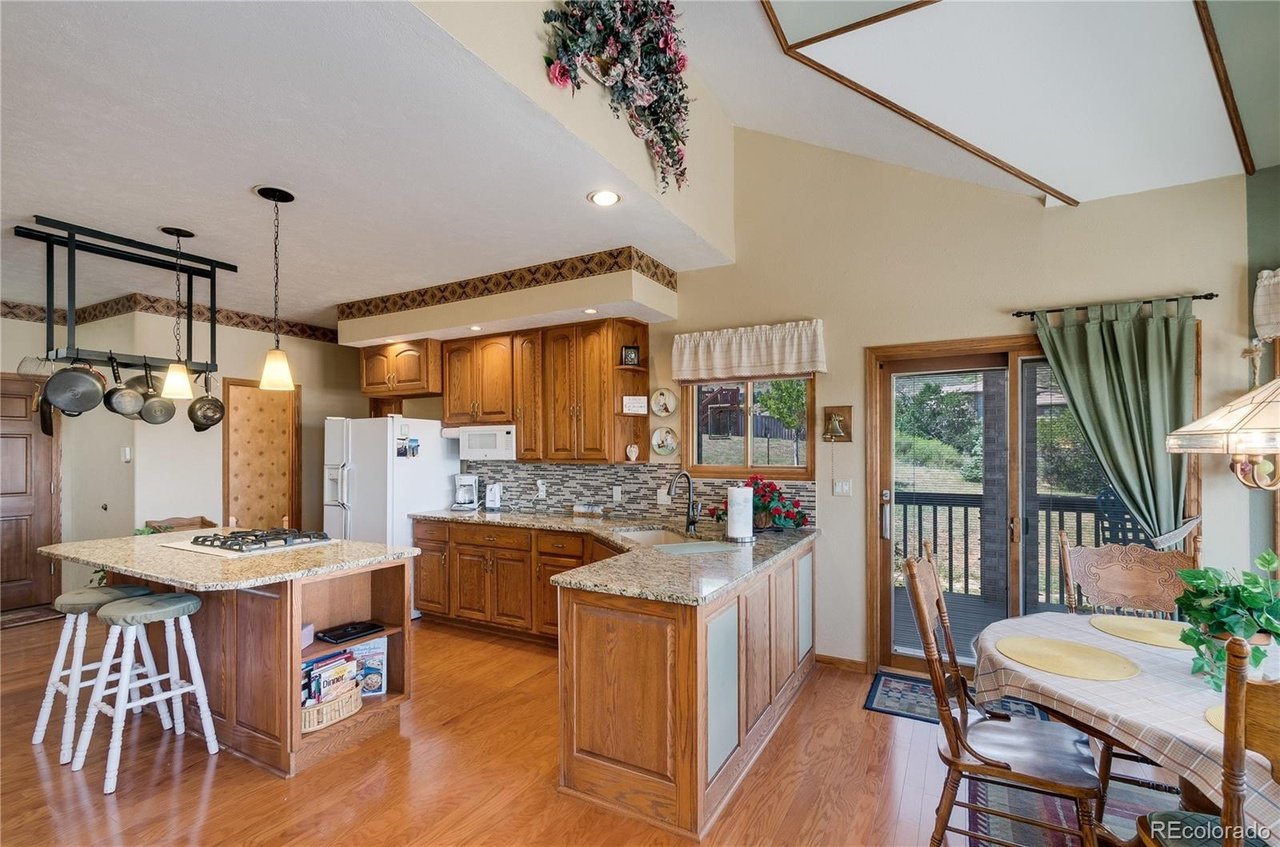 7328 Hawks Nest Trl
