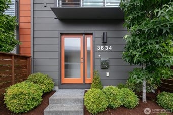 3634 NE 73rd Place