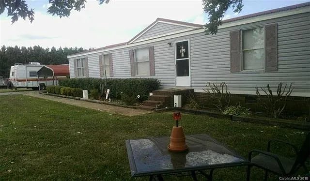 455 Franks Rd