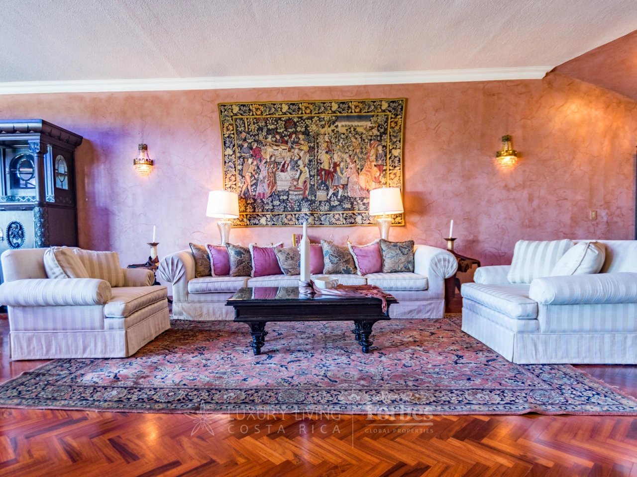 6229 - Equipped Boutique Hotel, Private Mansion or Country Club