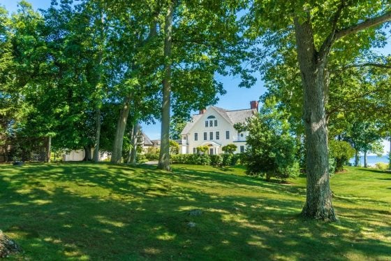 Luxury Lens: Are Overseas Buyers in the Market for Luxury U.S. Homes?