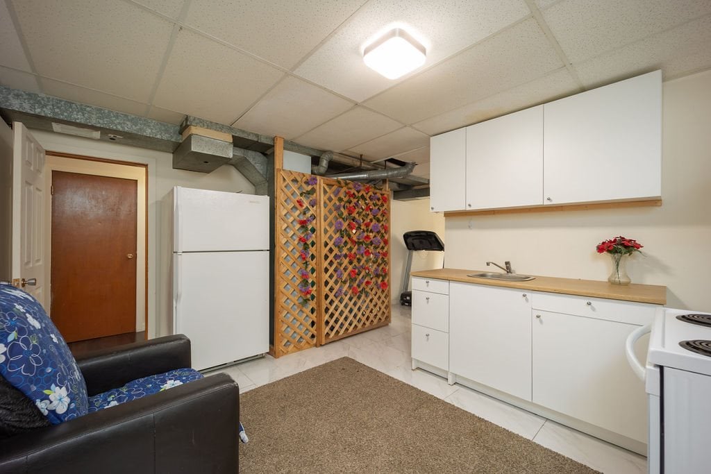 7460 Kraft Cres