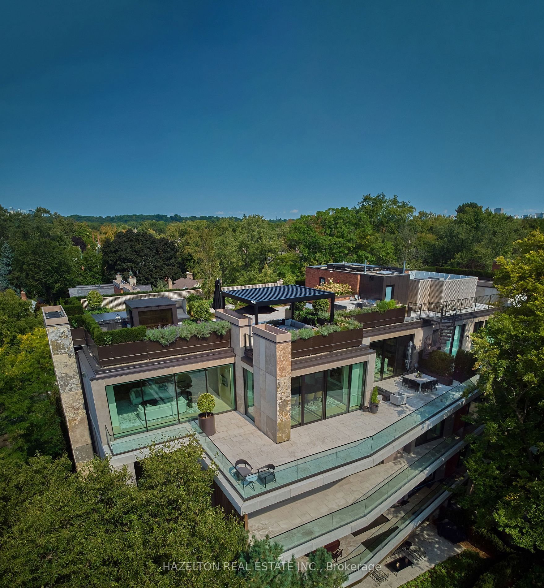 PENTHOUSE LUXURY STARTS HERE