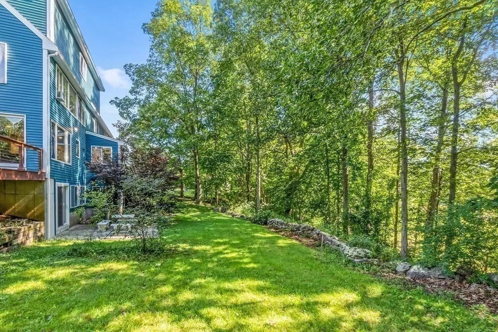 4 Great Meadow Rd